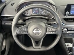 
										Nissan Altima full									