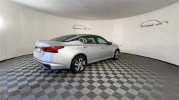 
										Nissan Altima full									