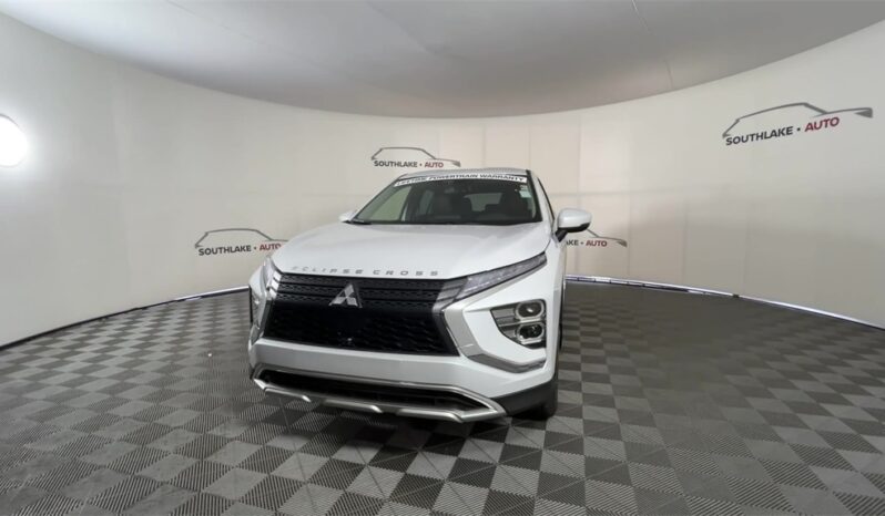 
								Mitsubishi Eclipse Cross full									