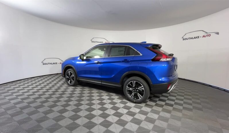 
								Mitsubishi Eclipse Cross full									