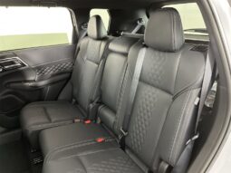 
										Mitsubishi Outlander full									