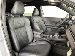 
										Mitsubishi Outlander full									