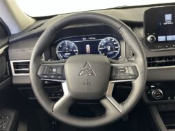 
										Mitsubishi Outlander PHEV full									