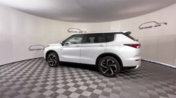 
										Mitsubishi Outlander PHEV full									