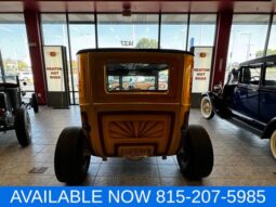 
 Ford 2 door sedan full									