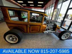 
 Ford 2 door sedan full									