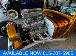 
 Ford 2 door sedan full									