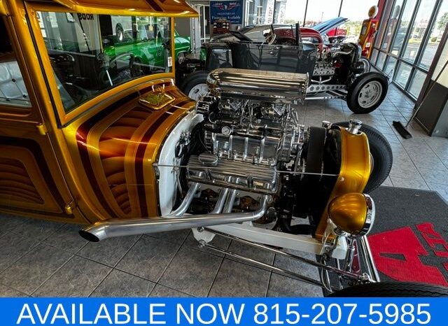 
 Ford 2 door sedan full									