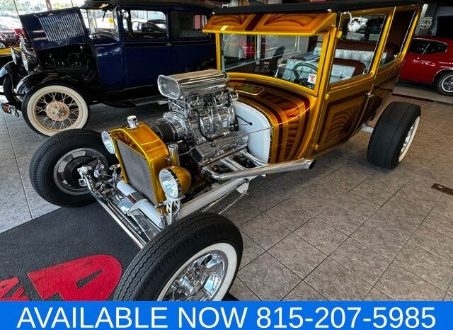 
 Ford 2 door sedan full									