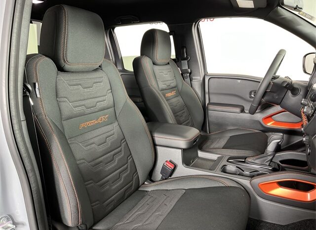 
								Nissan Frontier full									