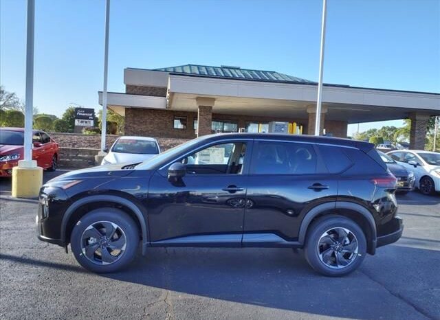 
								Nissan Rogue full									