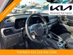 
										Kia Telluride full									