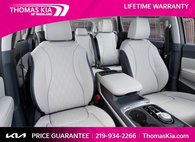 
								Kia Carnival full									