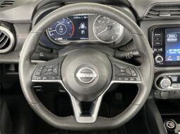 
										Nissan Versa full									