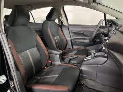 
										Nissan Versa full									