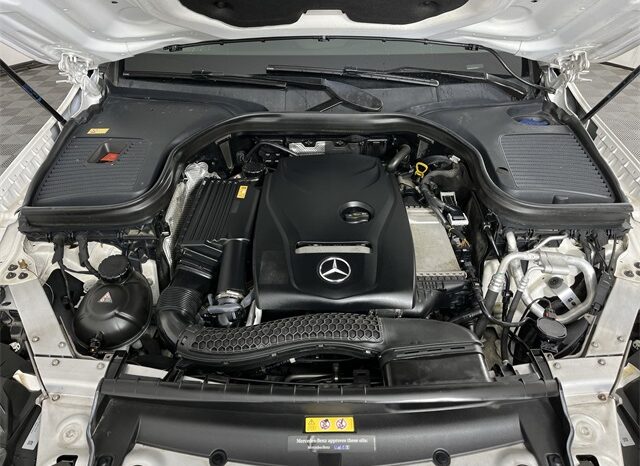 
								Mercedes-Benz GLC full									