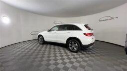 
										Mercedes-Benz GLC full									