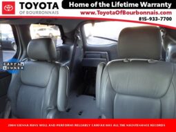 
										Toyota Sienna full									