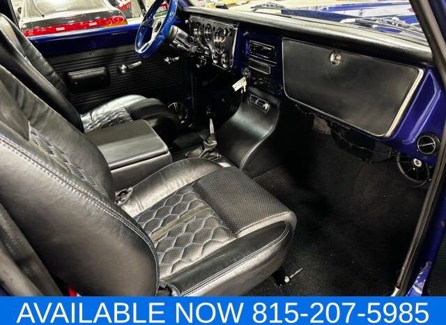
								Chevrolet C10 full									