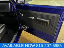 
										Chevrolet C10 full									