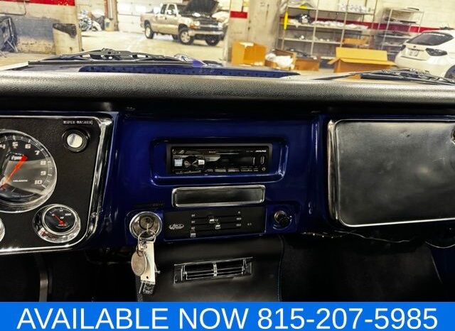 
								Chevrolet C10 full									