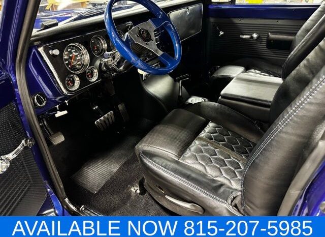 
								Chevrolet C10 full									