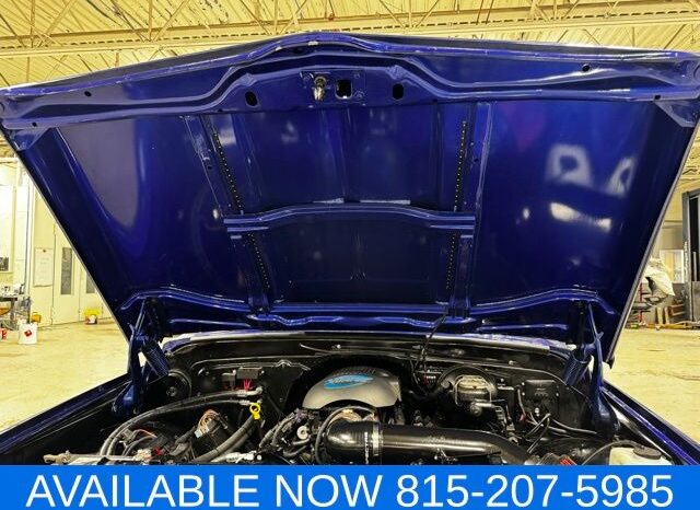 
								Chevrolet C10 full									