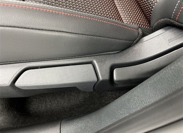 
								Nissan Kicks full									