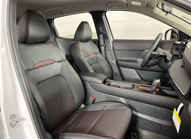 
								Nissan Kicks full									