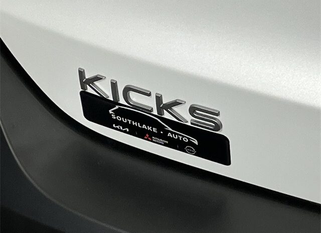 
								Nissan Kicks full									