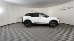 
										Nissan Kicks full									