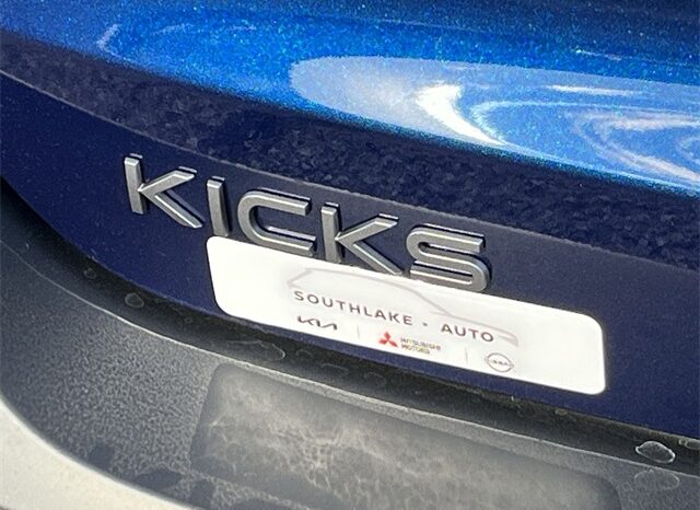
								Nissan Kicks full									