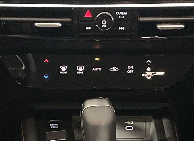 
								Nissan Kicks full									