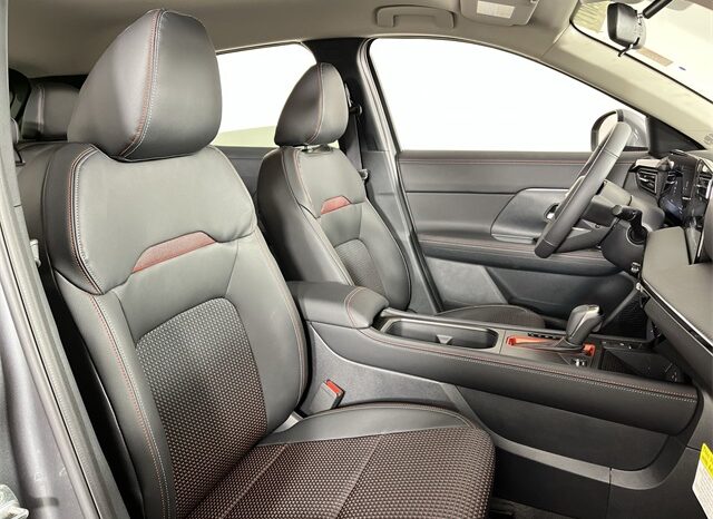 
								Nissan Kicks full									