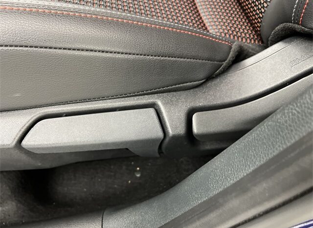 
								Nissan Kicks full									