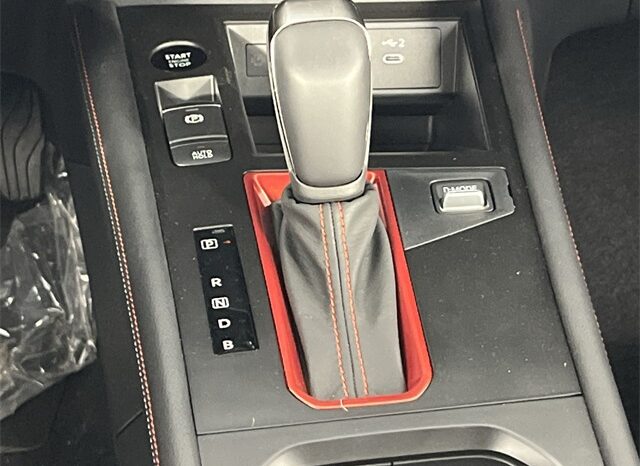 
								Nissan Kicks full									