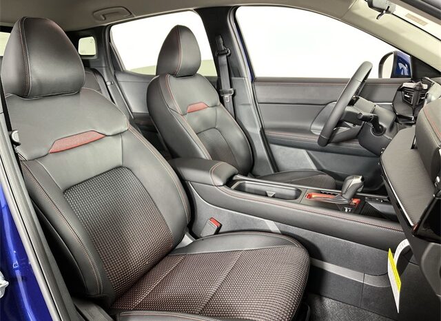 
								Nissan Kicks full									