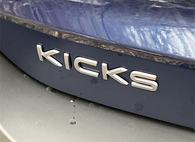 
								Nissan Kicks full									