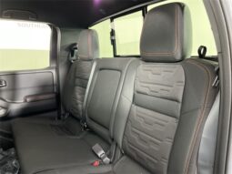 
										Nissan Frontier full									
