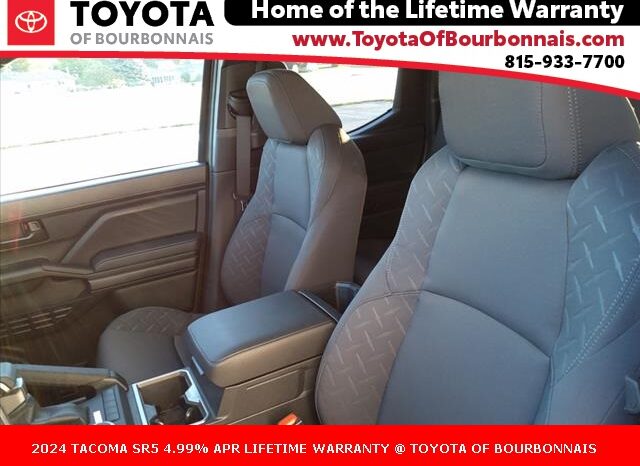 
								Toyota Tacoma full									