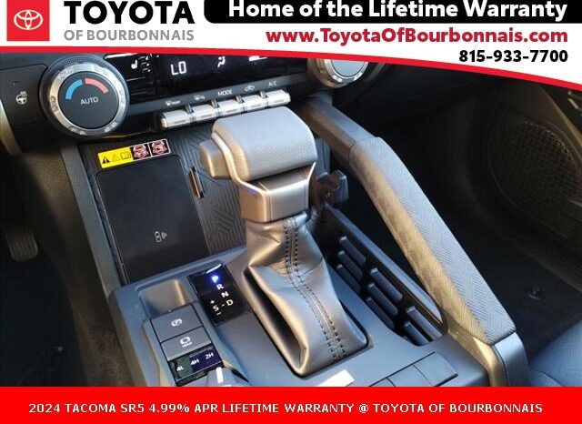 
								Toyota Tacoma full									