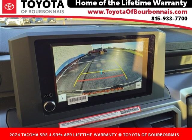 
								Toyota Tacoma full									