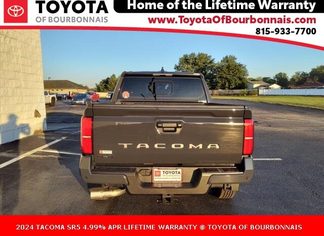 
								Toyota Tacoma full									