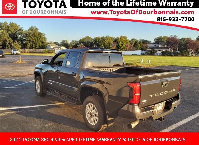 
								Toyota Tacoma full									