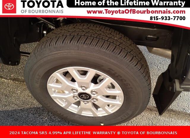 
								Toyota Tacoma full									