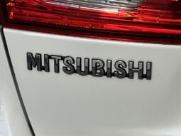 
										Mitsubishi Outlander Sport full									