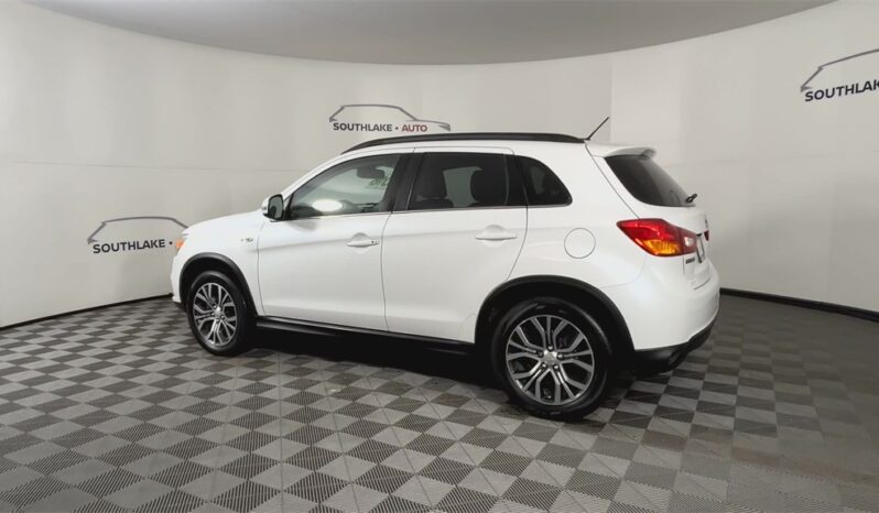 
								Mitsubishi Outlander Sport full									