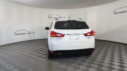 
										Mitsubishi Outlander Sport full									