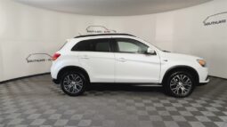 
										Mitsubishi Outlander Sport full									