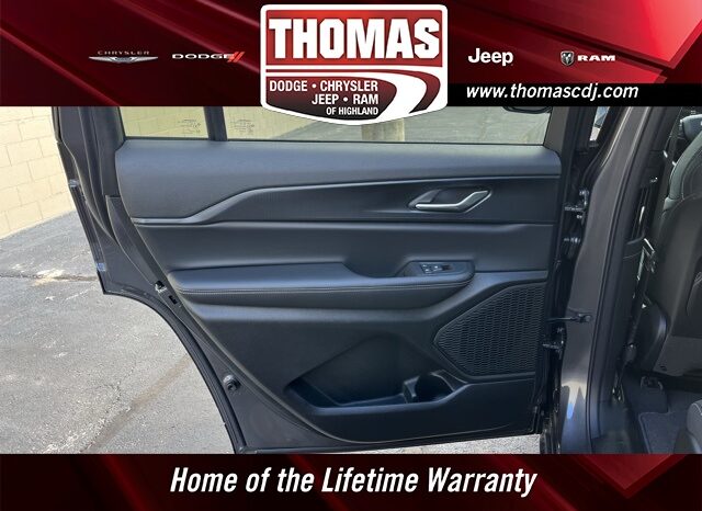 
								Jeep Grand Cherokee L full									